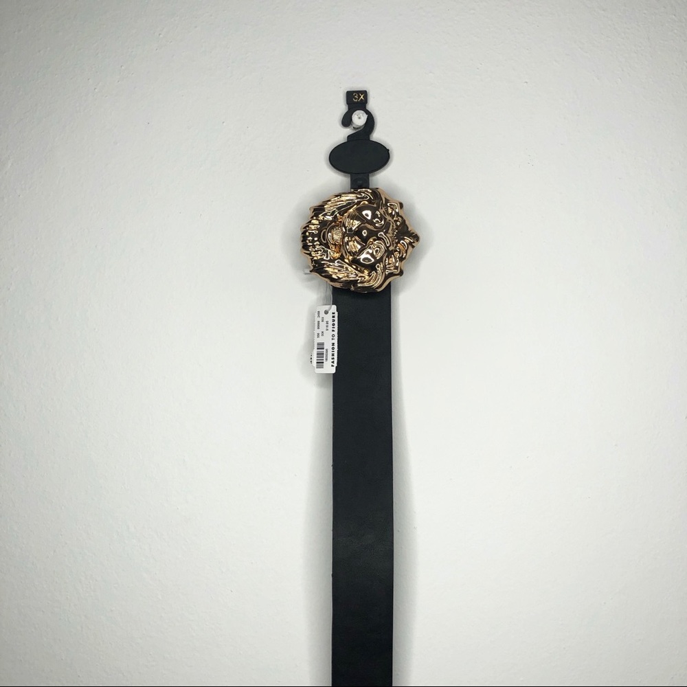 LION BUCKLE BELT
